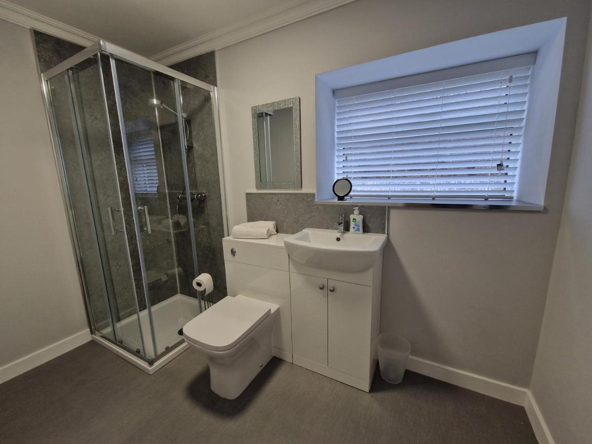 Lewis Gethin House, Newly Renovated Cottage Sleeps 9, Close To Bike Park Wales 머티르티드필 외부 사진