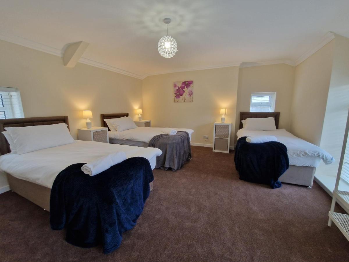 Lewis Gethin House, Newly Renovated Cottage Sleeps 9, Close To Bike Park Wales 머티르티드필 외부 사진